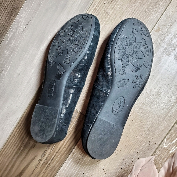 b.o.c. black floral lace pattern leather women's ballet flats size 7/38 euc - Picture 10 of 16